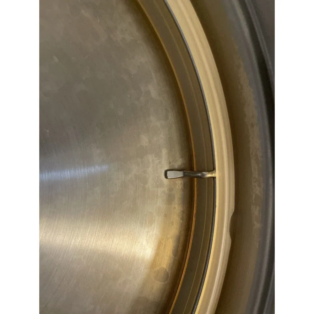 Instant Pot 6-Qt Lux 60 V3 Pressure Cooker Replacement Lid with Gasket